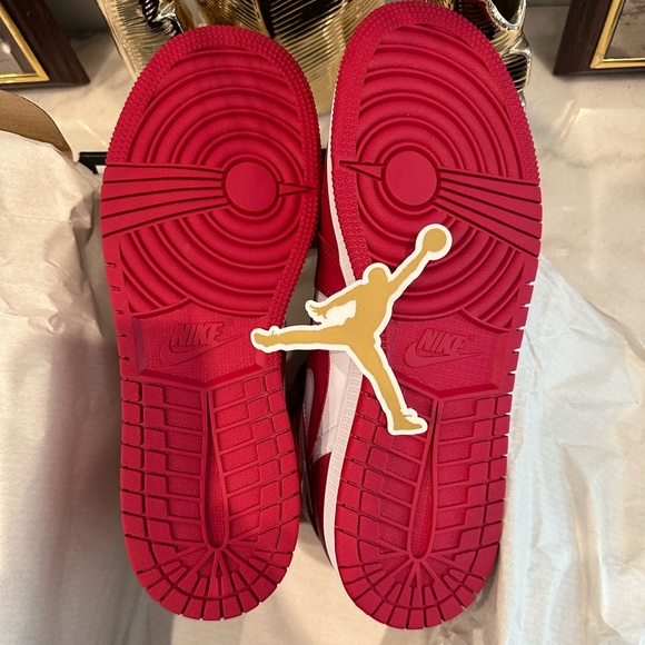 Jordan 1 Hi Flyease Fire Red - Picture 9 of 10